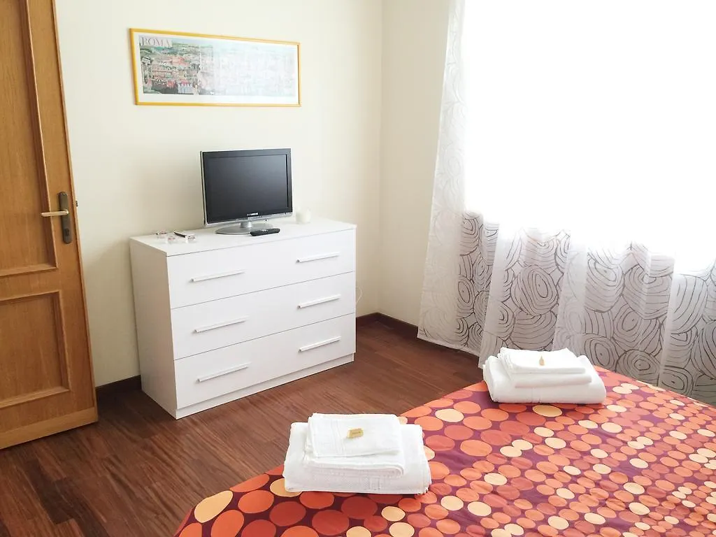 Roma Suite Cinecittà Casa vacanze