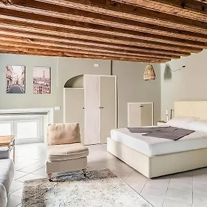 Central, Family-friendly, Washing Machine, 200m To Aquarium And Metro, 300 Mbps Internet Genova